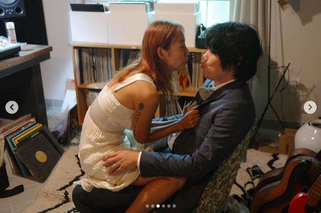 Vợ chồng Lee Hyori chia sẻ ảnh kỷ niệm 10 năm ngày cưới - Ảnh 4.