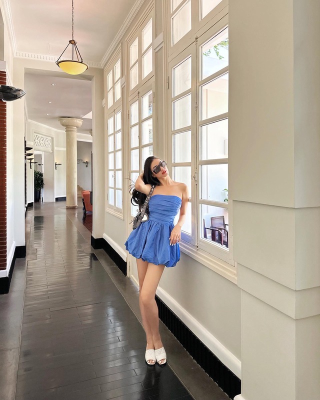 Á hậu Vbiz gây choáng vì cuộc sống chanh xả: Khoe dáng bên xe sang G63 hơn chục tỷ, mua sắm đồ hiệu đắt đỏ - Ảnh 5.
