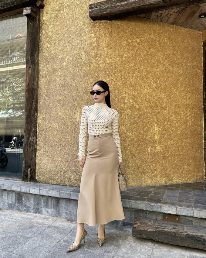 Phong cách đời thường cuốn hút của Chi Hoàng - mẫu ảnh được báo Thái ca ngợi - Ảnh 2.