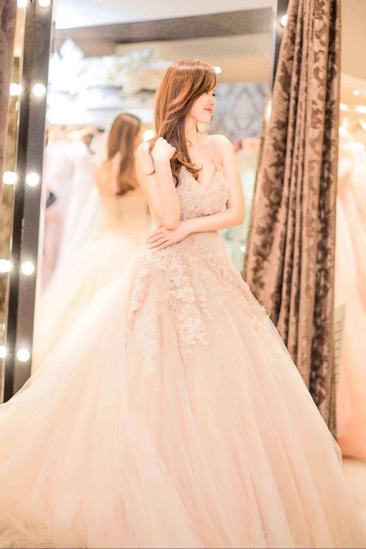 18 mẫu Soiree - Áo cưới đẹp nhất cho Cô Dâu Mùa cưới 2023