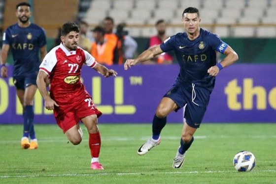 Ronaldo và dàn sao đến từ châu Âu đồng loạt “ngộp” ở AFC Champions League - Ảnh 1.