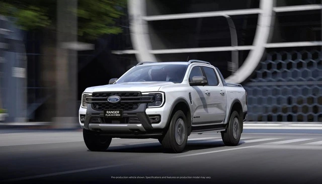 Ford Ranger hybrid ra mắt: Mạnh hơn Ranger Raptor, có chế độ chạy điện, thêm nhiều ổ điện hợp dân mê camping - Ảnh 2.