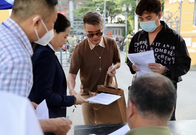 Tòa bác đề nghị hoãn phiên xét xử bà Nguyễn Phương Hằng - Ảnh 3.