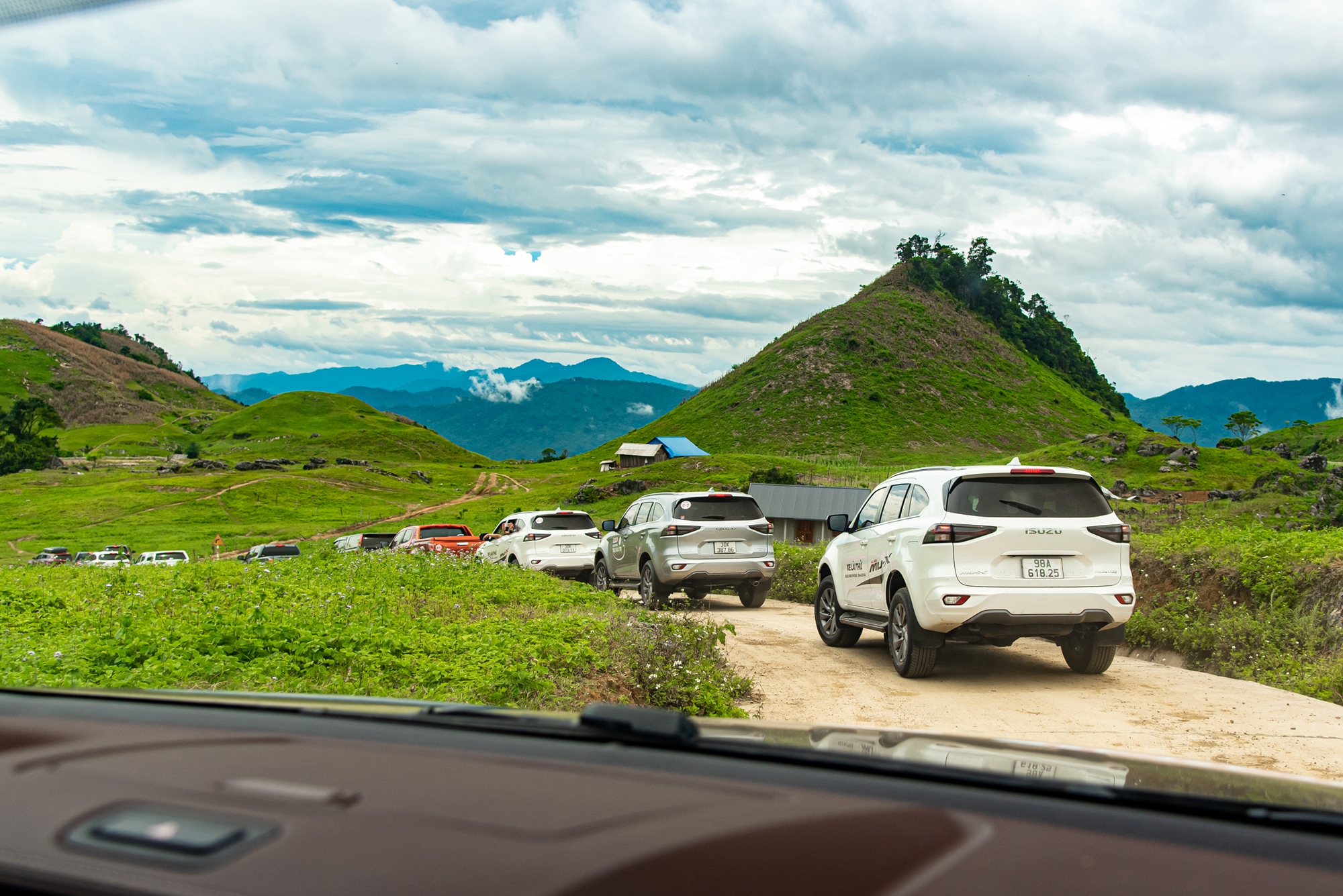 Tôi dành 3 ngày trải nghiệm Isuzu D-Max: ‘Nhiều điểm cộng, không đáng bị ế đến vậy’ - Ảnh 12.