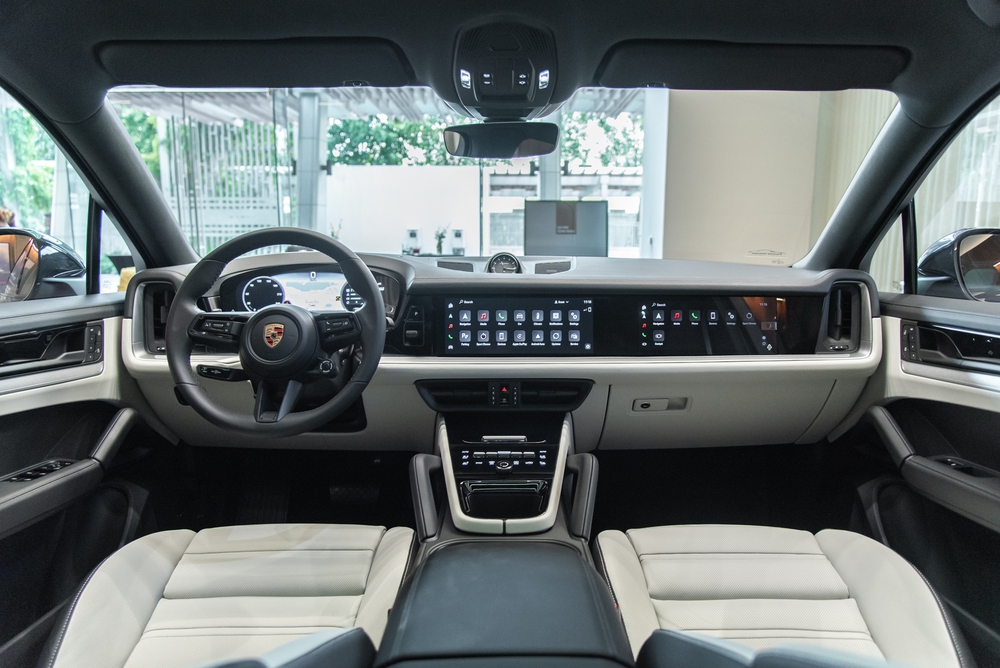 Chi tiết Porsche Cayenne 2024 tại Việt Nam: Giá từ 5,56 tỷ, khoang lái 3 màn hình, mạnh hơn, đèn đắt tiền thành tiêu chuẩn - Ảnh 16.