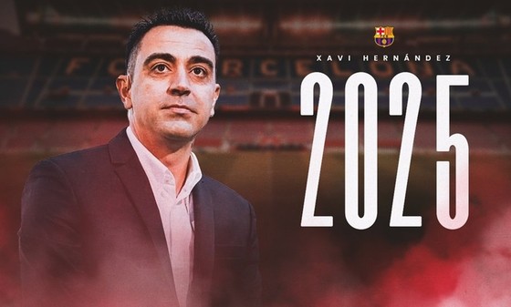 Xavi gia hạn hợp đồng với Barcelona đến năm 2025 - Ảnh 1.