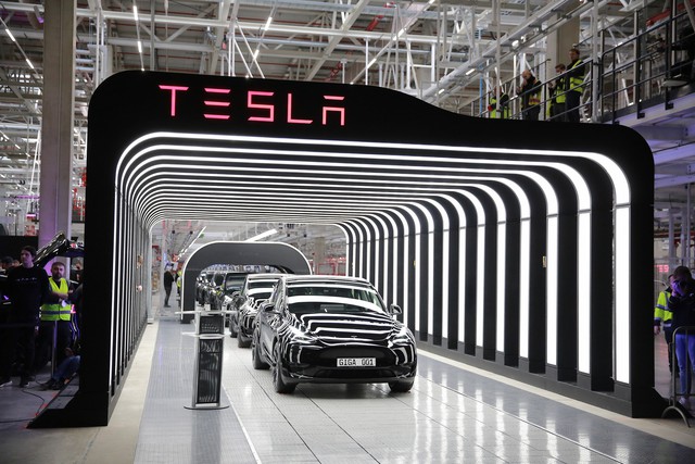 Sản xuất 1 triệu xe điện trong 200 ngày, Tesla khẳng định vị thế dẫn đầu trước các hãng xe Trung Quốc - Ảnh 1.