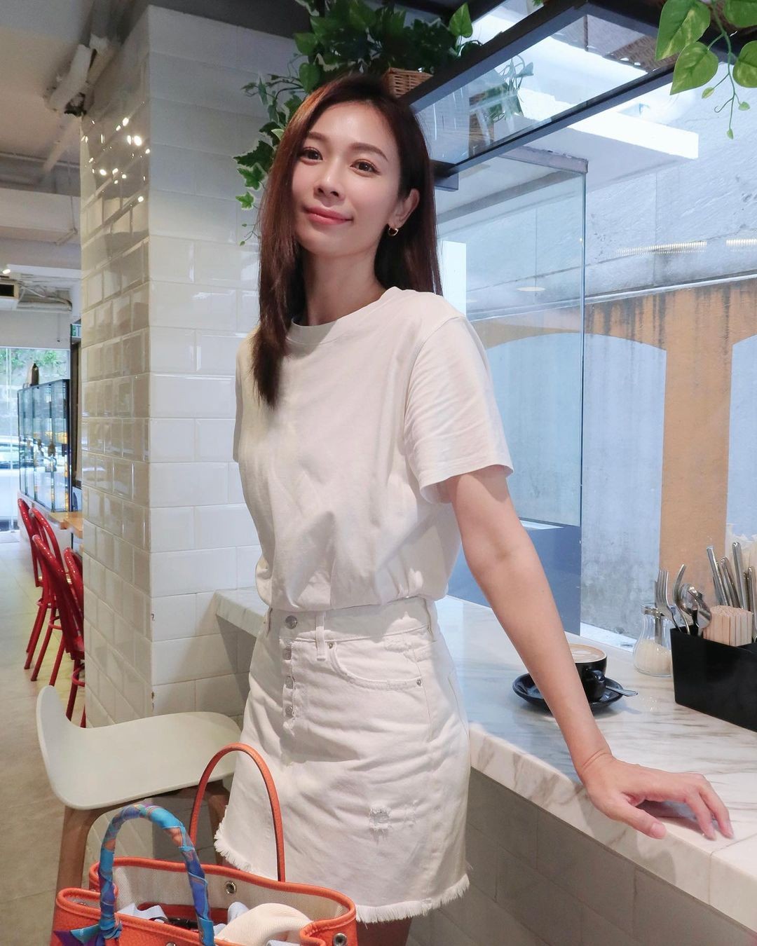 Điểm mặt nữ thần Malaysia nổi tiếng có gương mặt ngây thơ, thân hình sexy - Ảnh 14.