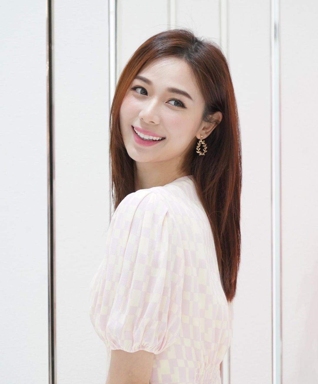 Điểm mặt nữ thần Malaysia nổi tiếng có gương mặt ngây thơ, thân hình sexy - Ảnh 13.