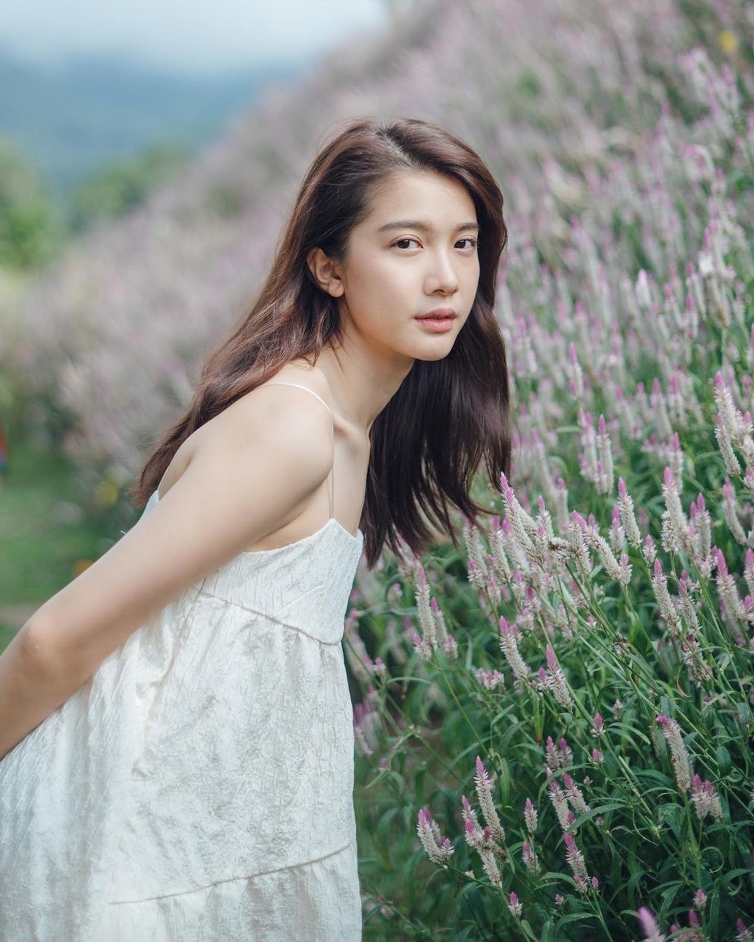 Điểm mặt nữ thần Malaysia nổi tiếng có gương mặt ngây thơ, thân hình sexy - Ảnh 9.