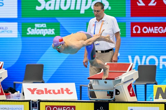 ASIAD 19: Kình ngư tuổi teen của Trung Quốc trở thành VĐV châu Á đầu tiên bơi dưới cột mốc 47 giây ở cự ly 100m tự do - Ảnh 1.