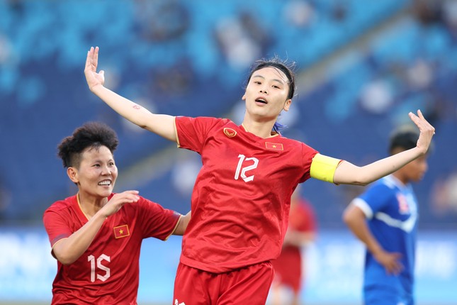 Sau trận đại thắng Bangladesh, ĐT nữ Việt Nam được thưởng nóng 300 triệu - Ảnh 1.
