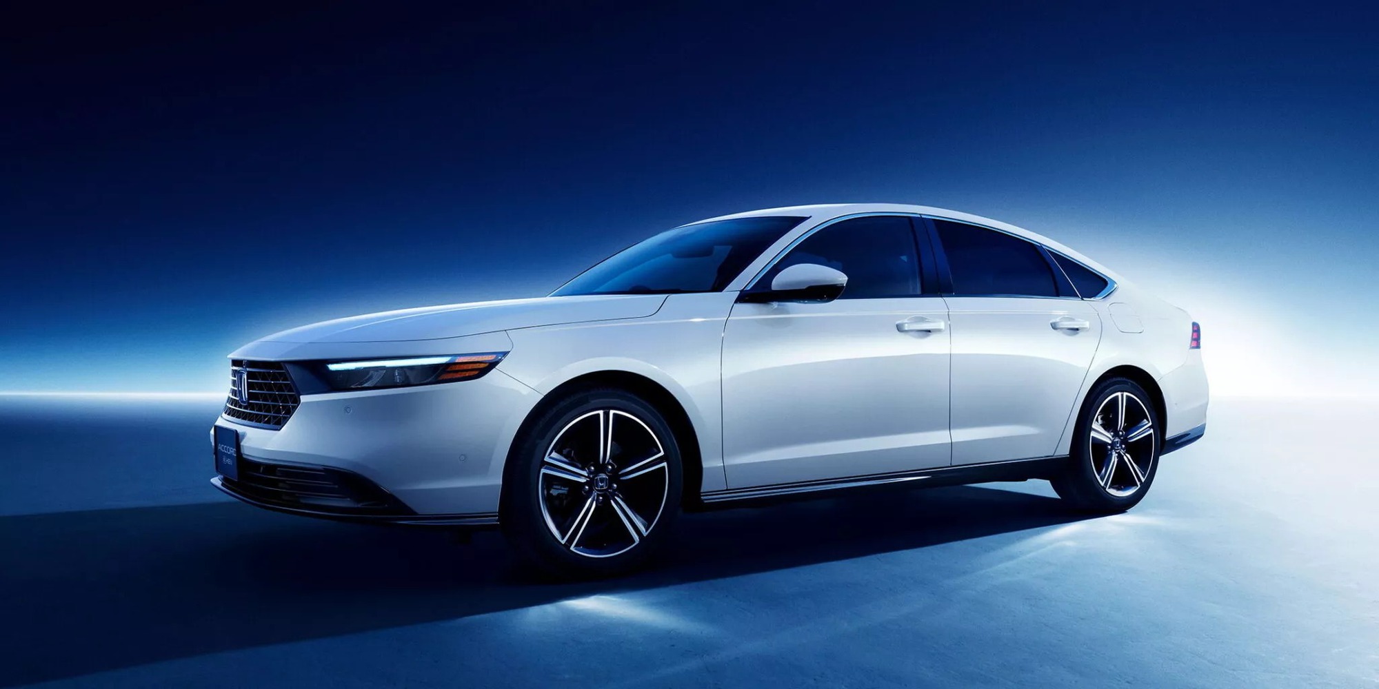 Honda Accord 2024 thêm bản mới: Nhiều thay đổi ở trang bị, động cơ chỉ còn hybrid - Ảnh 1.