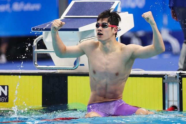 Kình ngư 19 tuổi Trung Quốc gây sốt khi phá kỷ lục châu Á, lọt tốp 5 người bơi nhanh nhất lịch sử - Ảnh 1.