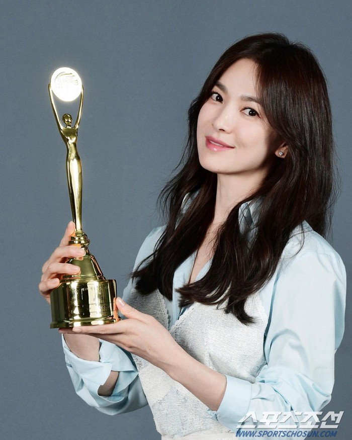 Song Hye Kyo: Tôi chán nản với ngoại hình của chính mình - Ảnh 2.