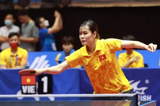 Nguyễn Thị Nga thua nhà vô địch SEA Games 32, dừng bước tại nội dung đơn ở ASIAD 19 - Ảnh 1.