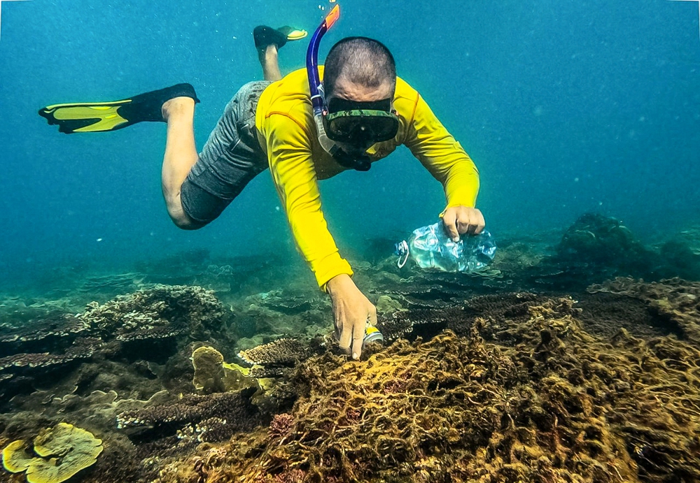 Chuyện những chiếc lưới ma bức tử san hô ở Đà Nẵng và nhóm phượt đáy biển, giải cứu đại dương - Ảnh 11.