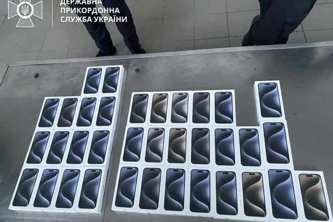 Mua iPhone 15 tại Ukraine được không và có những hạn chế gì? - Ảnh 5.