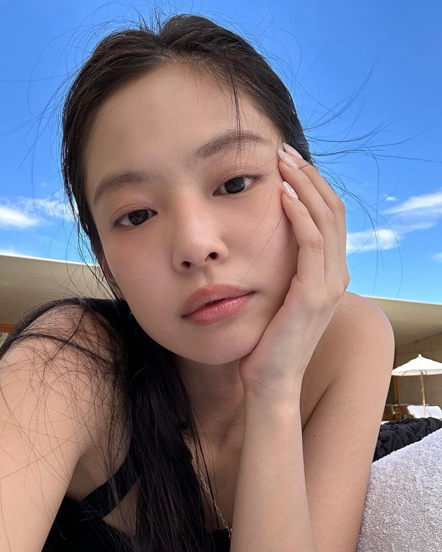 Quá trình thăng hạng nhan sắc qua từng năm của Jennie (Blackpink)