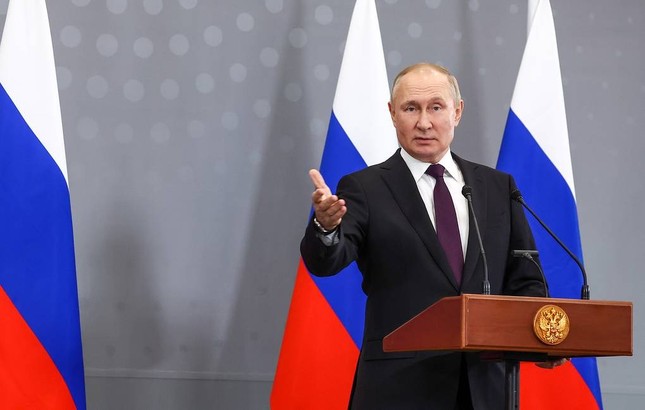 Tổng thống Putin: Nước Nga trở nên mạnh mẽ hơn nhờ người dân ở những vùng mới sáp nhập - Ảnh 1.