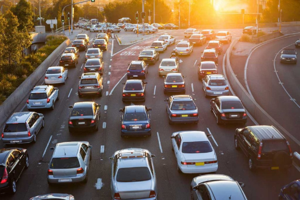 Vì sao ô tô chạy trong thành phố tốn nhiên liệu hơn đường cao tốc? - Ảnh 3.