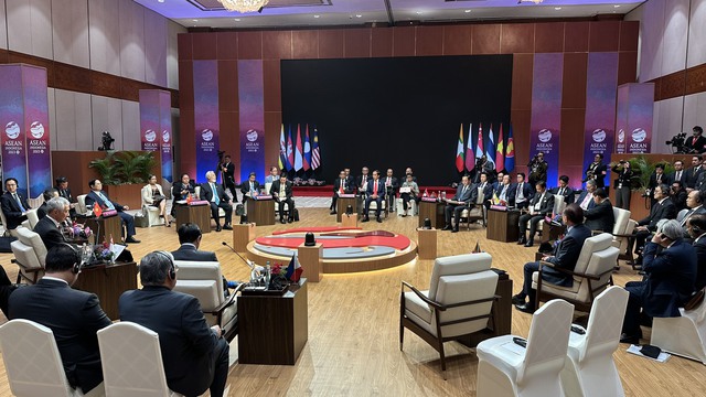 Thủ tướng khẳng định câu trả lời duy nhất để ASEAN giữ vững vai trò trung tâm - Ảnh 1.