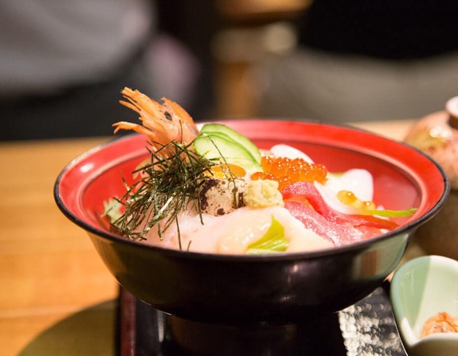 Nhà hàng Nhật Bản hút khách nhờ chiêu độc: Cho khách đánh bắt tôm cá lên ăn tại bàn - Ảnh 8.