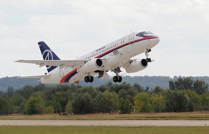 Sukhoi Superjet New nâng cấp thực hiện chuyến bay đầu tiên - Ảnh 3.