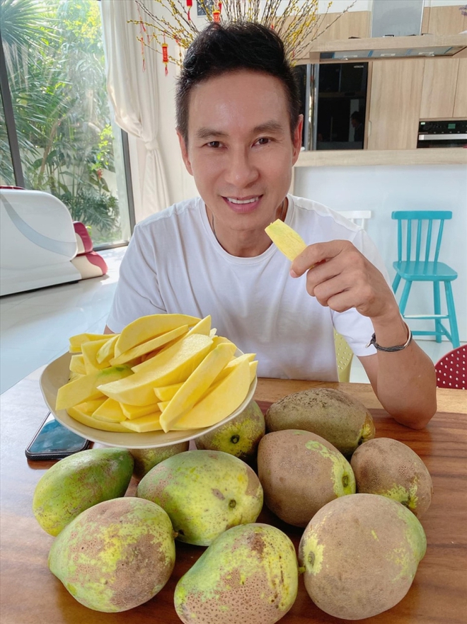 Khi hội nhà giàu tập làm nông dân: Tăng Thanh Hà tự trồng rau sạch, Phạm Hương sở hữu khu vườn với trái ngọt quanh năm - Ảnh 25.