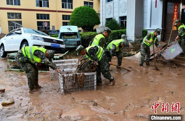 Trung Quốc: Bão Haikui đổ bộ vào tỉnh Phúc Kiến, cơ sở hạ tầng tê liệt - Ảnh 6.