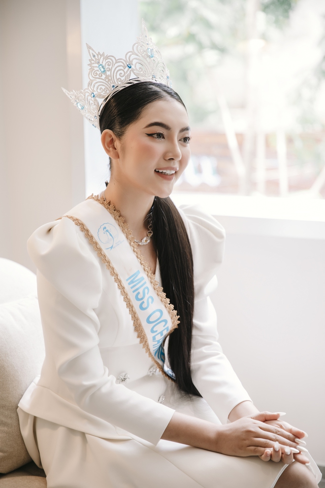  Tân Hoa hậu Đại dương Việt Nam thừa nhận phẫu thuật thẩm mỹ: Fan sắc đẹp rất thông minh, cứ thẳng thắn ngay từ đầu - Ảnh 10.