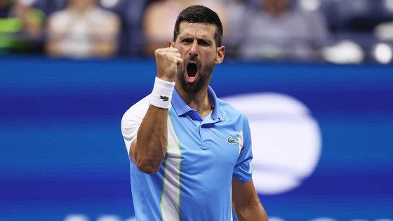 US Open: Dannil Medvedev loại Carlos Alcaraz, tái hiện chung kết US Open 2021 với Novak Djokovic - Ảnh 1. US Open: Dannil Medvedev loại Carlos Alcaraz, tái hiện chung kết US Open 2021 với Novak Djokovic - Ảnh 1.