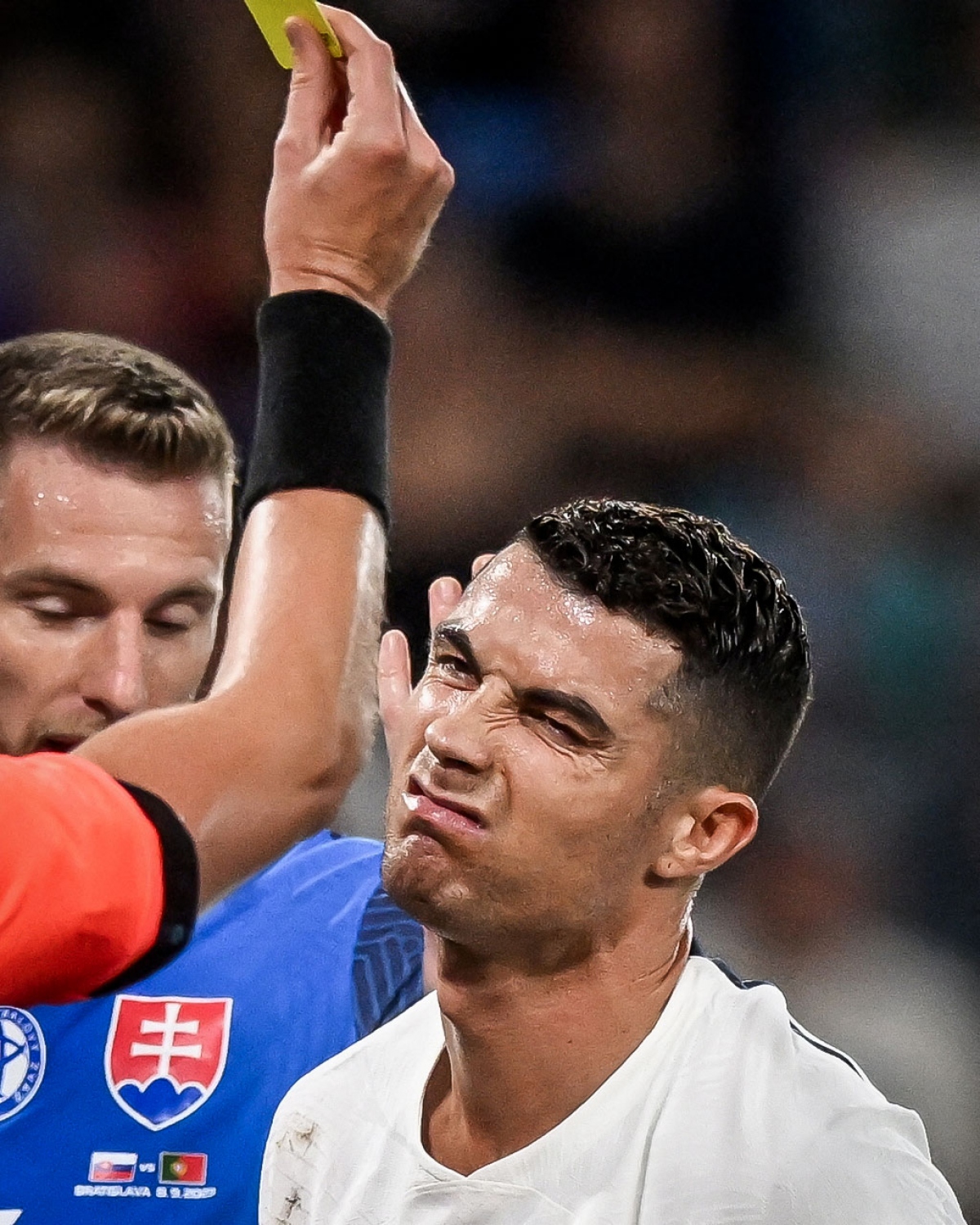 Biếm họa 24h: Neymar trở thành chân sút xuất sắc nhất lịch sử ĐT Brazil - Ảnh 4.