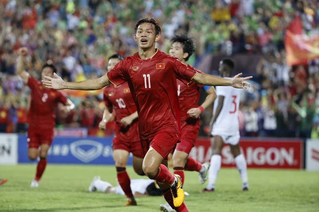 Người hùng Bùi Vĩ Hào tiết lộ lý do khiến U23 Việt Nam đá sung dưới cơn mưa tầm tã - Ảnh 4.