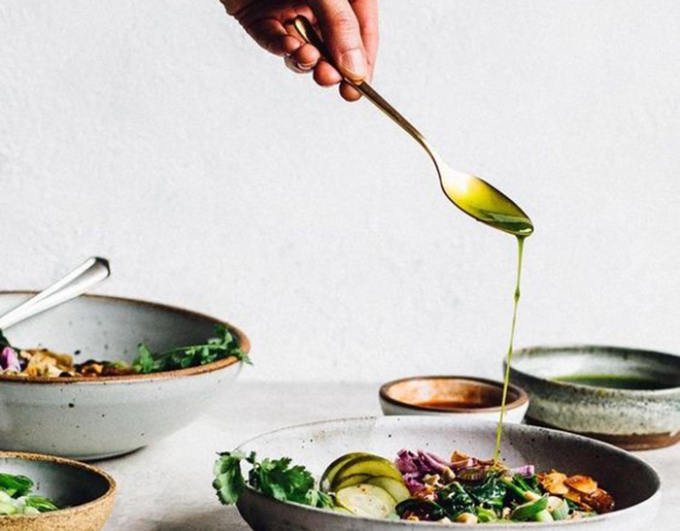 Bệnh tim mạch, ung thư rất “sợ” nhưng não bộ, vóc dáng lại rất “thích” bạn dùng loại dầu này- Ảnh 1.