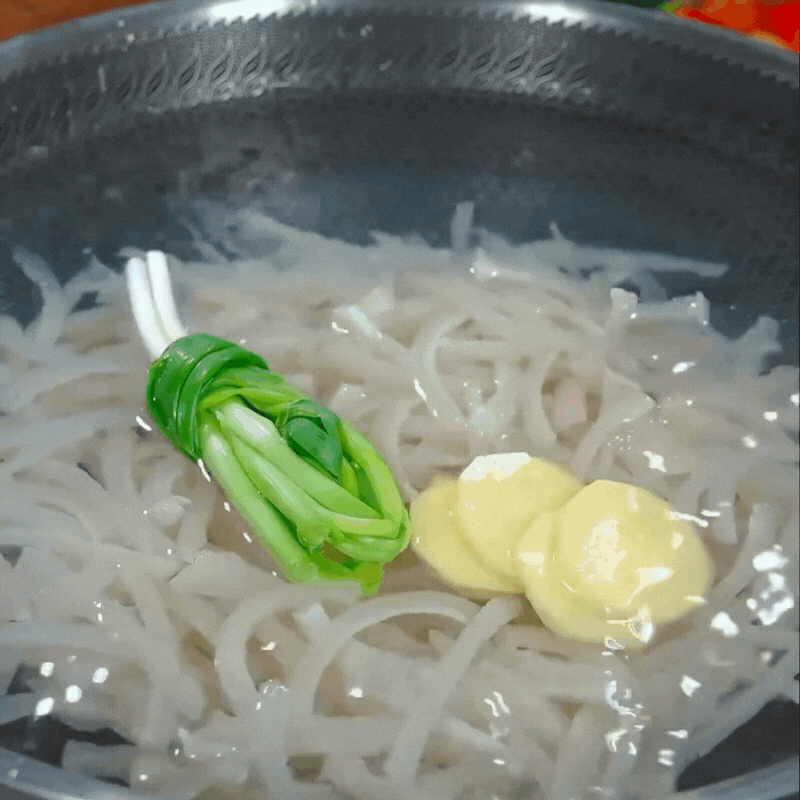 Món "thạch da lợn" cực đẹp đón Tết, ăn không chỉ ngon mà còn giúp dưỡng da căng mịn- Ảnh 5. Món "thạch da lợn" cực đẹp đón Tết, ăn không chỉ ngon mà còn giúp dưỡng da căng mịn- Ảnh 5.