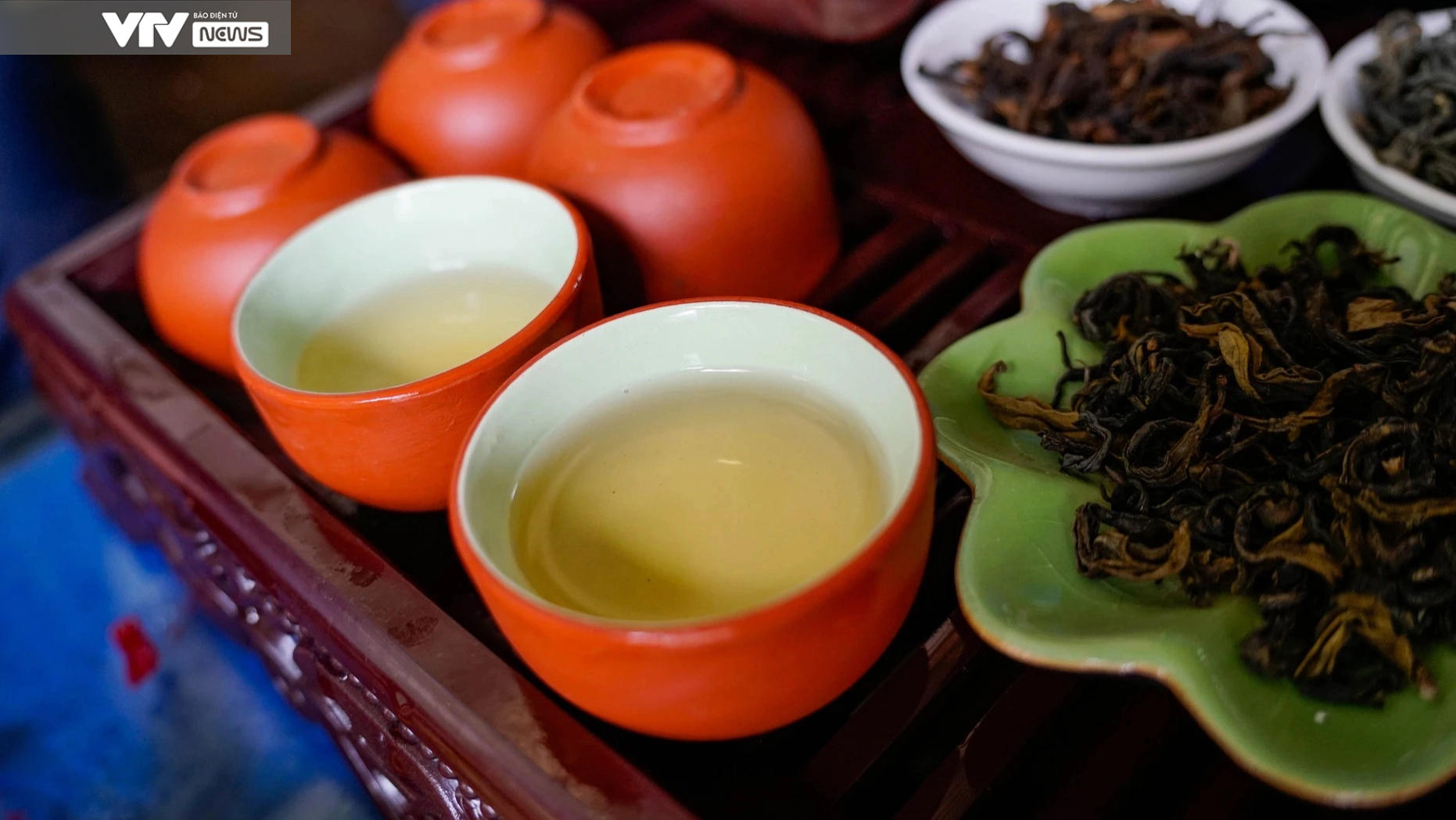 Cận cảnh quy tr&igrave;nh sản xuất "thủ c&ocirc;ng" ch&egrave; xanh Đinh B&aacute;t Ti&ecirc;n đặc sản Long Cốc (Ph&uacute; Thọ)- Ảnh 12.