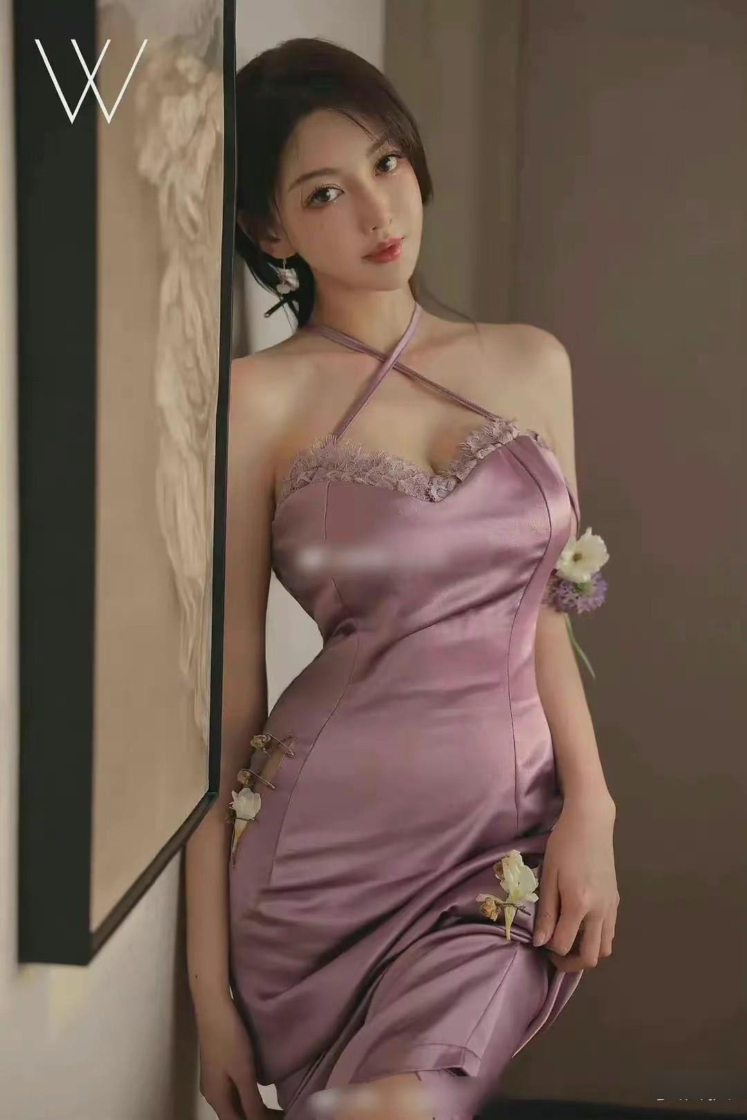 Bạn gái hot girl của Huỳnh Hiểu Minh bị "bóc phốt": Hết ép cưới lại thuê nhà giống của Angelababy để làm màu- Ảnh 1.