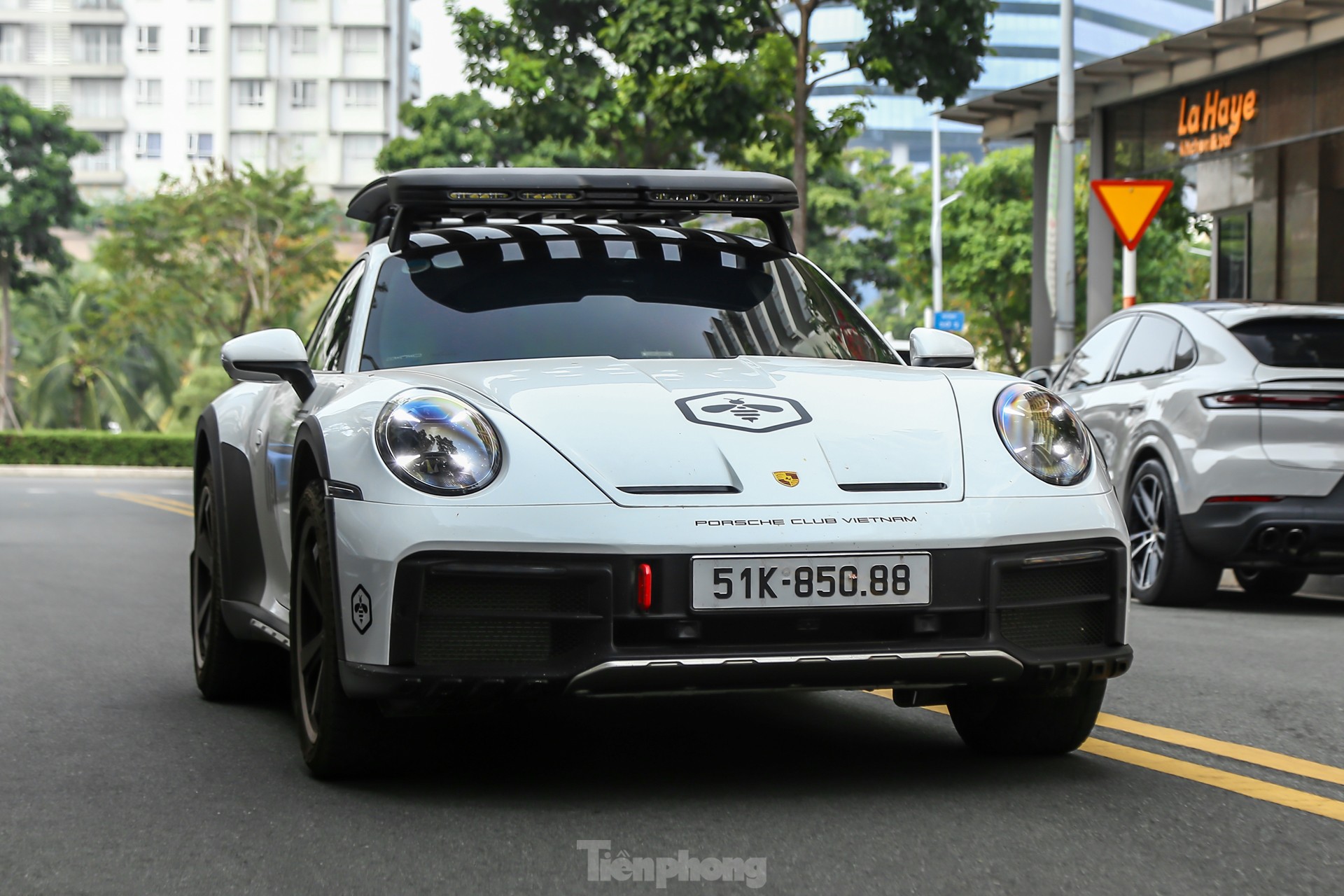 Cận cảnh Porsche 911 Dakar tại Việt Nam- Ảnh 1.