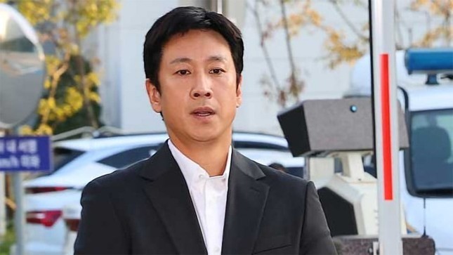 Nghệ sĩ Hàn Quốc chỉ trích cảnh sát và truyền thông liên quan đến cái chết Lee Sun Kyun- Ảnh 2.