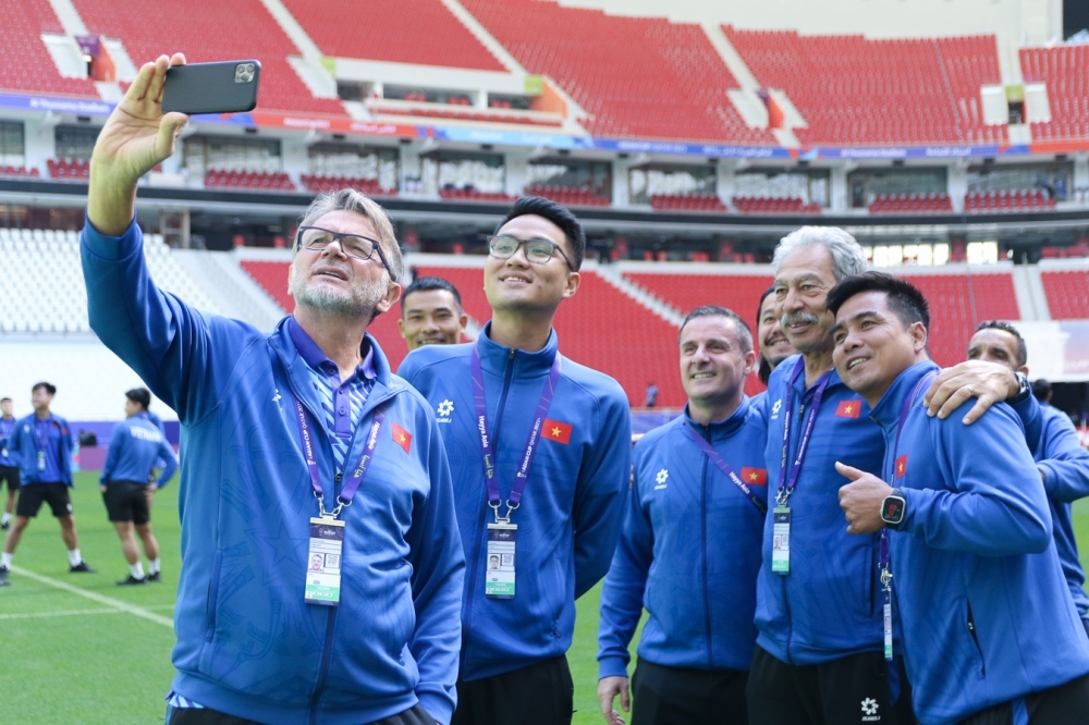 ĐT Việt Nam làm quen sân Al Thumama, nơi Ronaldo rơi lệ ở World Cup 2022- Ảnh 4.