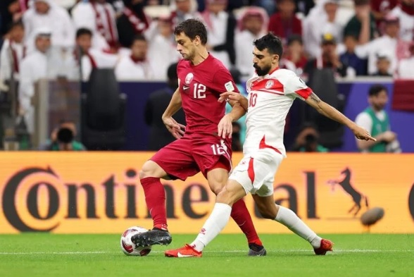 Asian Cup: Chủ nhà Qatar đại thắng, gây áp lực lớn cho tuyển Trung Quốc- Ảnh 1.