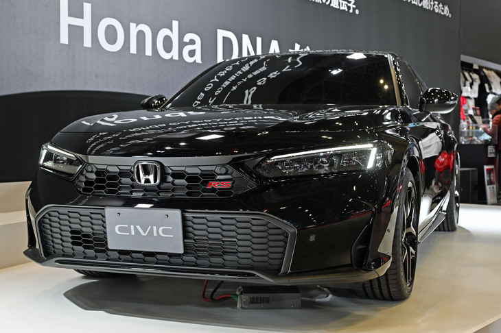 Honda Civic RS 2024 lộ diện chính thức: Mặt trước hầm hố như Type R, có thể mạnh hơn 200 mã lực, cạnh tranh Elantra N Line- Ảnh 1.
