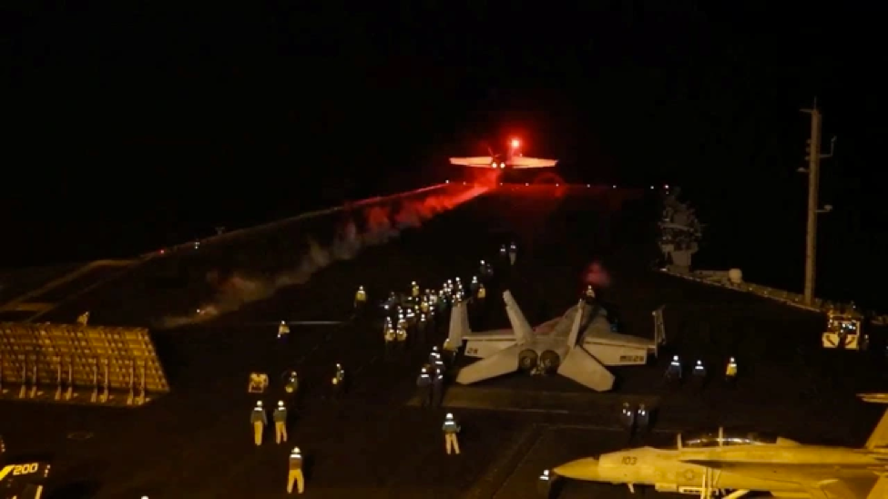 Biển Đỏ nóng bỏng, đội tàu chiến của EU sắp “hành động cứng rắn” với Houthi?- Ảnh 2.