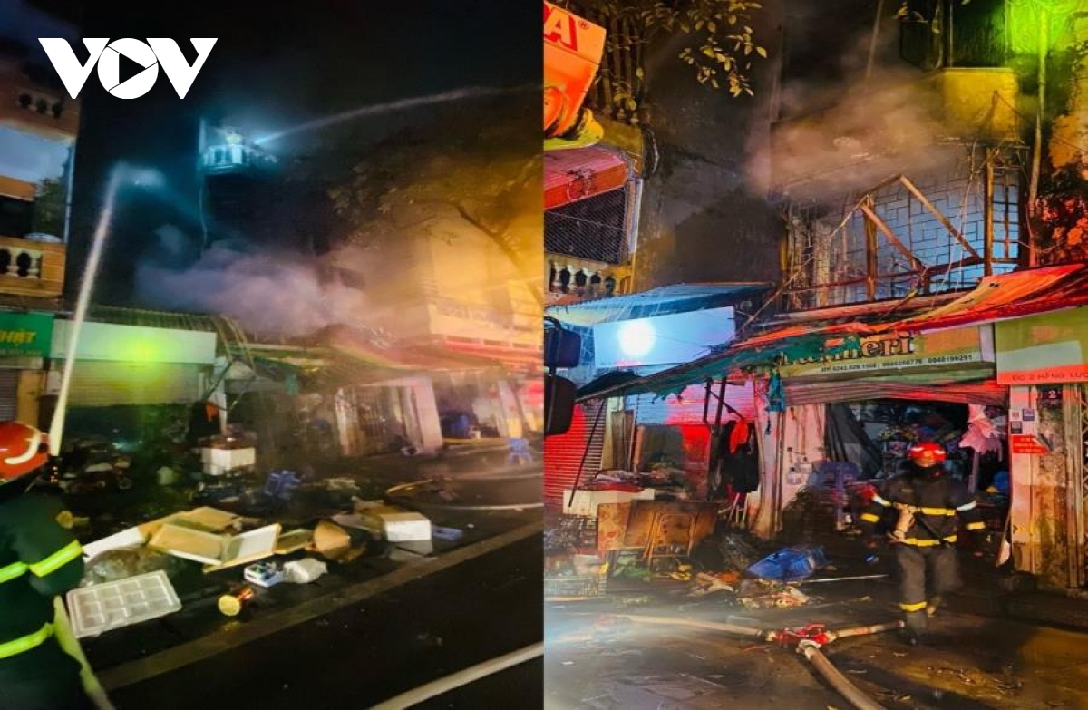 Hiện trường vụ cháy khiến 4 người tử vong tại phố Hàng Lược, Hà Nội- Ảnh 9.