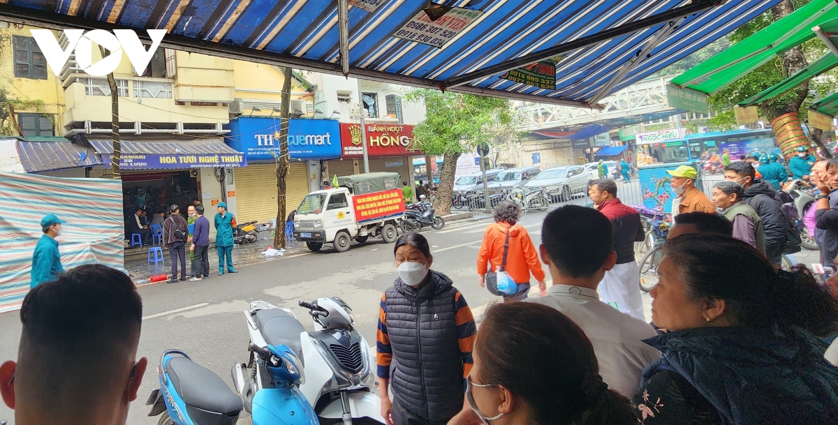 Hiện trường vụ cháy khiến 4 người tử vong tại phố Hàng Lược, Hà Nội- Ảnh 11.