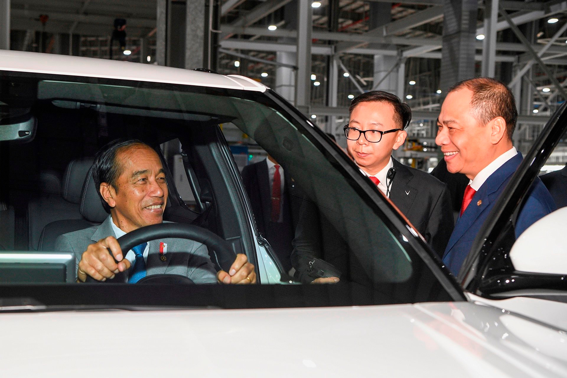 Vừa được Tổng thống Indonesia chào mừng đầu tư, hãng xe điện của ông Phạm Nhật Vượng đã phải chạm trán với 'ông trùm' số 1 thế giới- Ảnh 6.