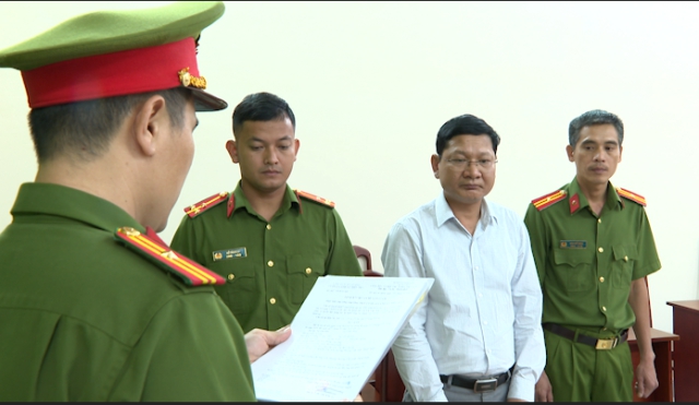 Khởi tố, bắt tạm giam Phó Cục Trưởng Cục Đăng kiểm Việt Nam- Ảnh 3.