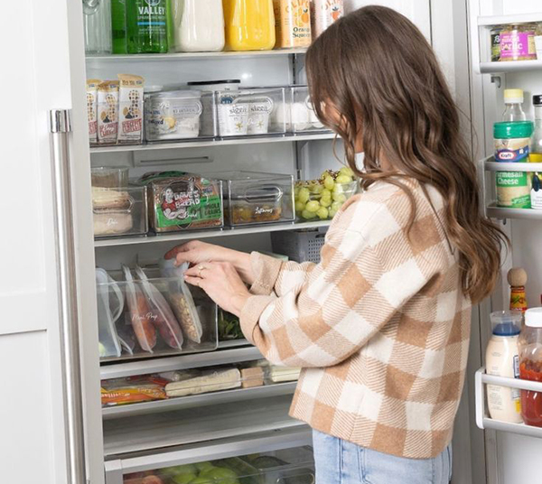 Quên làm điều này trước khi bỏ thức ăn thừa vào tủ lạnh dễ gây ngộ độc, nhất là với cơm- Ảnh 1.
