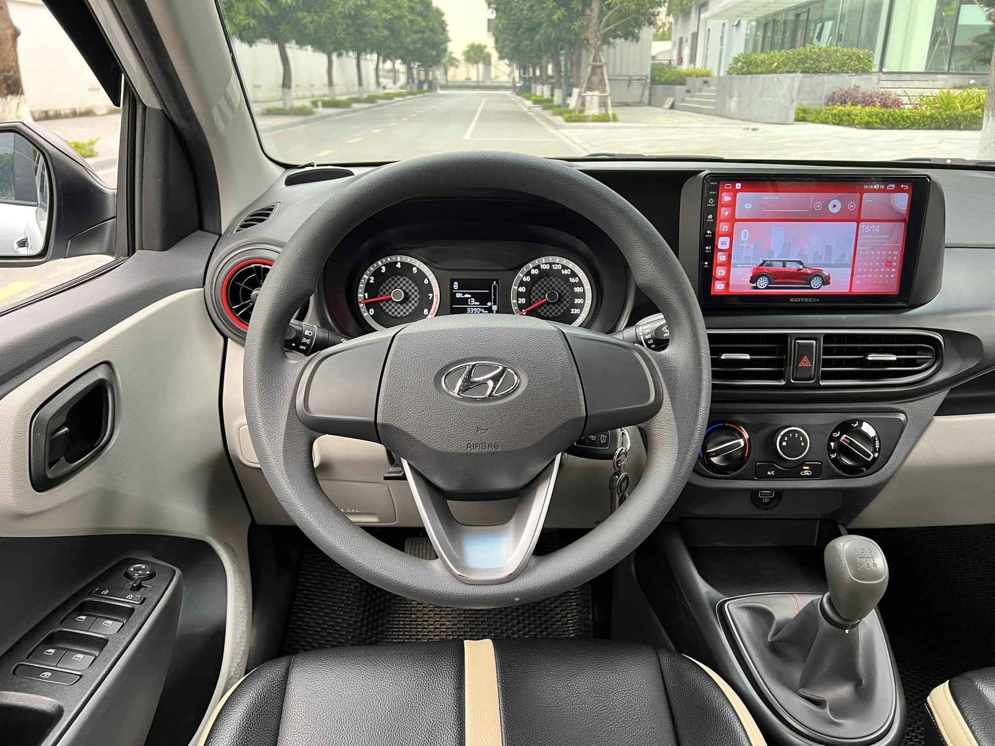 Xe quốc dân Hyundai Grand i10 liên tục khuynh đảo thị trường, giá sang tay chỉ 300 triệu đồng- Ảnh 37.